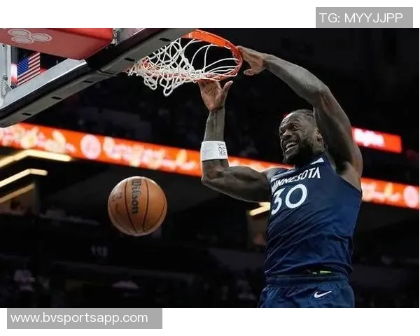 兰德尔表现平平首节手感冰凉全场贡献21分5篮板3助攻3抢断 兰德尔表现平平首节手感冰凉全场贡献21分5篮板3助攻3抢断