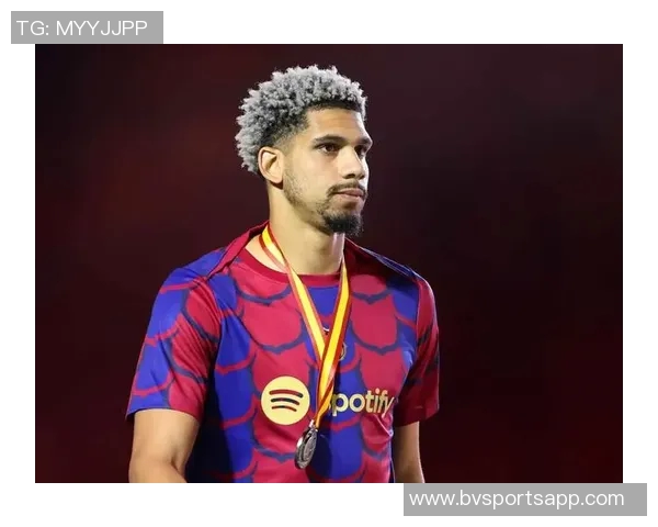 阿劳霍今日参加巴萨合练复出时间将视情况而定