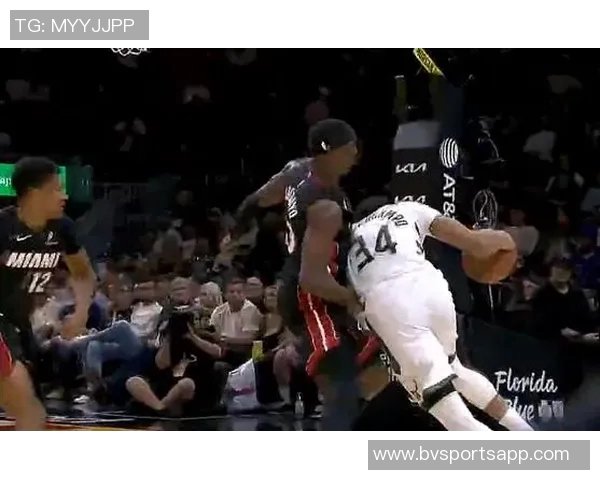 阿德巴约表现出色24中11砍下23分9篮板4助攻6抢断1盖帽正负值高达22 阿德巴约表现出色24中11砍下23分9篮板4助攻6抢断1盖帽正负值高达22