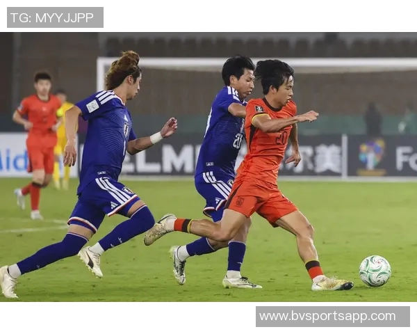 U23日本队再添一分佐藤龙之介禁区低射完成双响助力球队领先 U23日本队再添一分佐藤龙之介禁区低射完成双响助力球队领先