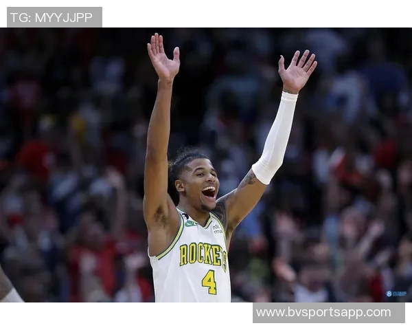 杰伦格林复出表现亮眼继续替补出战对抗老鹰队争取胜利